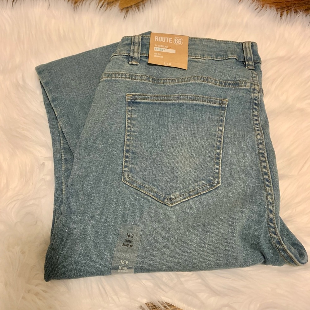 Route 66 Skinny Jeans (Size 16)